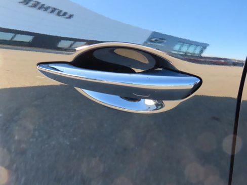 New 2026 MAZDA MAZDA3 Hatchback w/Premium Plus Pkg image 19