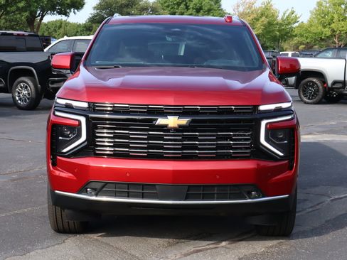 New 2026 Chevrolet Suburban High Country AWD/4WD image 34