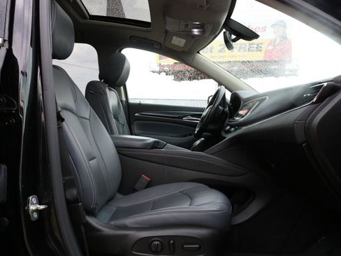Used 2019 Buick Enclave Essence AWD/4WD image 47