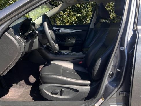 Used 2021 INFINITI Q50 Luxe image 13
