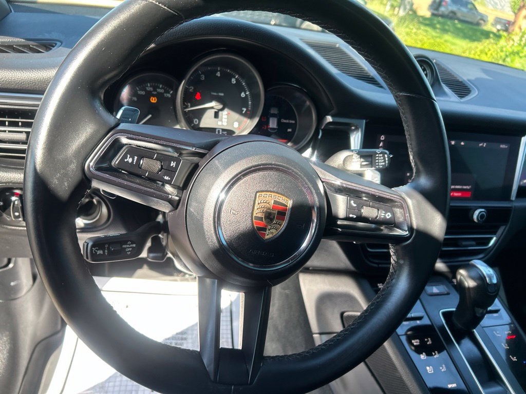 Used 2023 Porsche Macan Turbo AWD/4WD image 24
