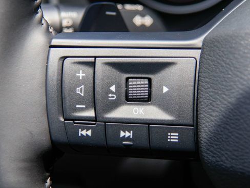 New 2026 Nissan Rogue SV FWD image 10