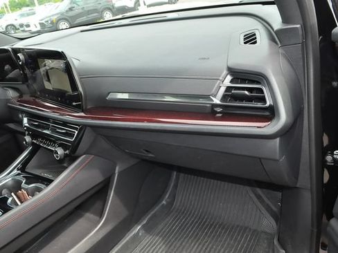 Used 2025 Chevrolet Traverse Z71 w/ Driver Confidence Package AWD/4WD image 21