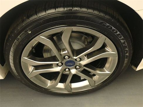 Certified 2019 Ford Fusion Titanium image 9