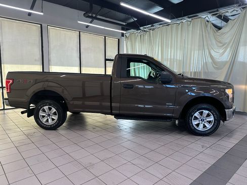 Used 2016 Ford F150 XLT w/ Trailer Tow Package AWD/4WD image 3