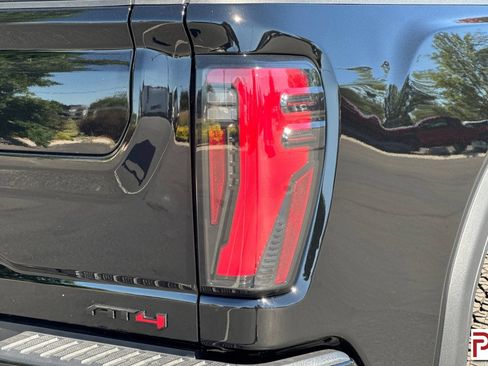 Certified 2026 GMC Sierra 2500 AT4 w/ AT4 Premium Plus Package AWD/4WD image 33