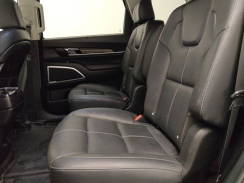 Used 2022 Kia Telluride EX w/ EX Premium Package AWD/4WD image 18