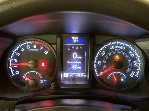Used 2022 Toyota Tacoma SR w/ SR Convenience Package image 11