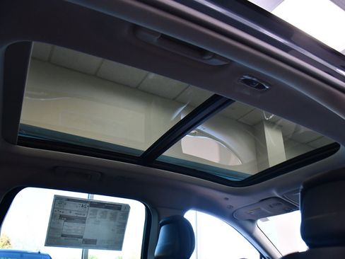 New 2026 Lincoln Nautilus Reserve image 17