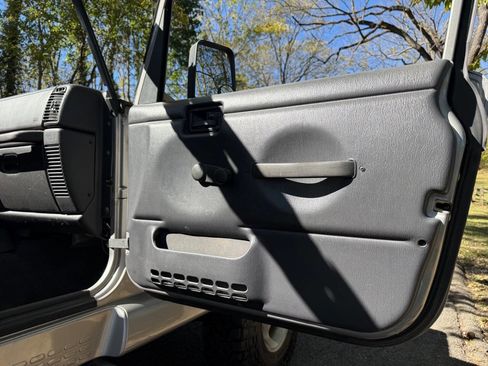 Used 2001 Jeep Wrangler Sport image 51