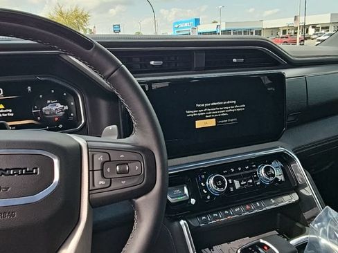 Used 2026 GMC Sierra 1500 Denali AWD/4WD image 18