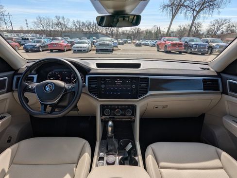 Used 2019 Volkswagen Atlas SEL image 18