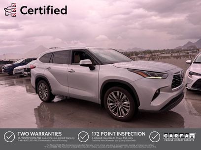 Used 2021 Toyota Highlander Limited