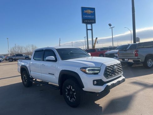 Used 2022 Toyota Tacoma TRD Off-Road image 5