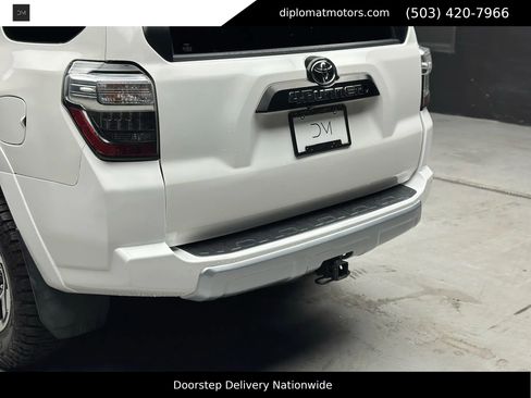 Used 2020 Toyota 4Runner TRD Off-Road image 16