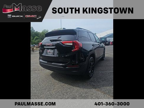 Used 2024 GMC Terrain SLE w/ Driver Convenience Package AWD/4WD image 8