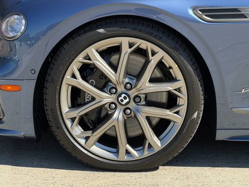 New 2025 Bentley Flying Spur Plug-In Hybrid image 16