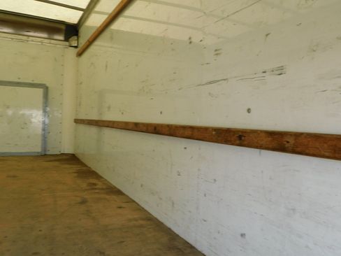 Used 2022 Ford E-350 and Econoline 350 Super Duty RWD image 14
