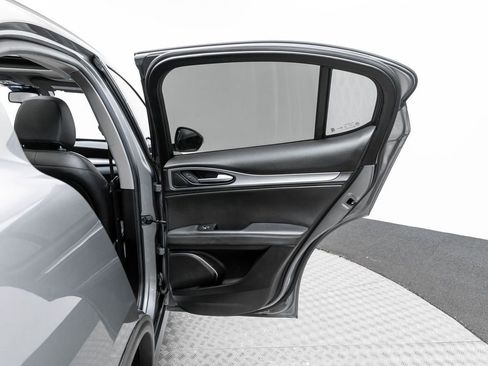 Used 2018 Alfa Romeo Stelvio Sport w/ Quick Order Package 22J Sport image 13