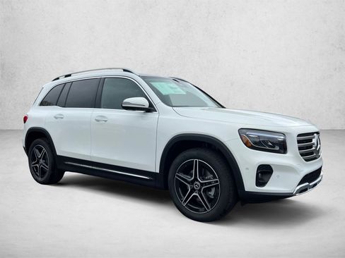 New 2026 Mercedes-Benz GLB 250 4MATIC image 3