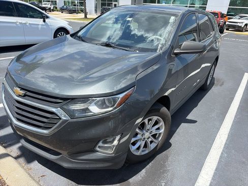 Used 2019 Chevrolet Equinox LS image 1