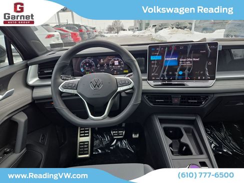 New 2026 Volkswagen Tiguan SE R-Line image 15