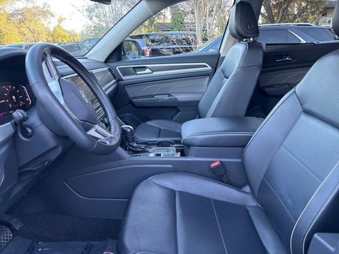 Used 2022 Volkswagen Atlas SE w/ Panoramic Sunroof Package image 10