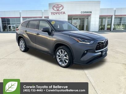 Used 2023 Toyota Highlander Limited
