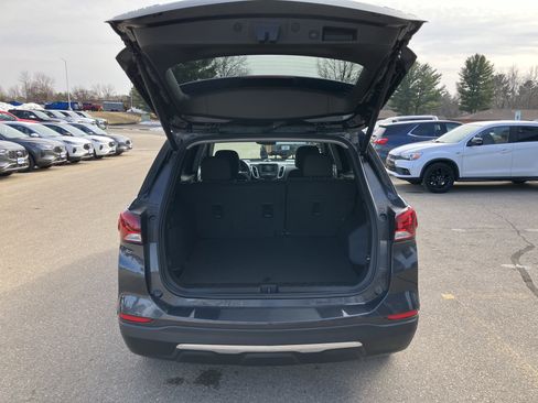 Used 2023 Chevrolet Equinox LT AWD/4WD image 17