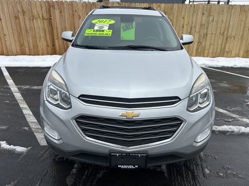 Used 2017 Chevrolet Equinox LT w/ Convenience Package image 2