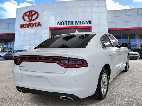 Used 2023 Dodge Charger SXT image 4