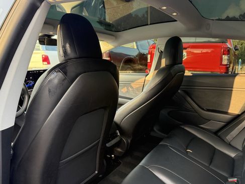 Used 2019 Tesla Model 3 Long Range AWD/4WD image 12