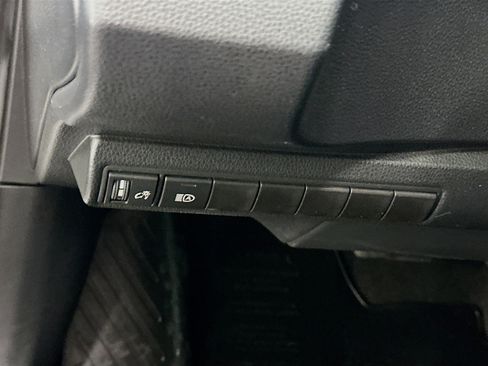 Used 2024 Toyota Corolla LE FWD image 17
