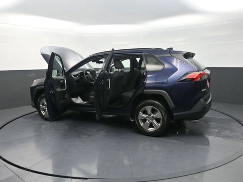Used 2025 Toyota RAV4 XLE AWD/4WD image 43