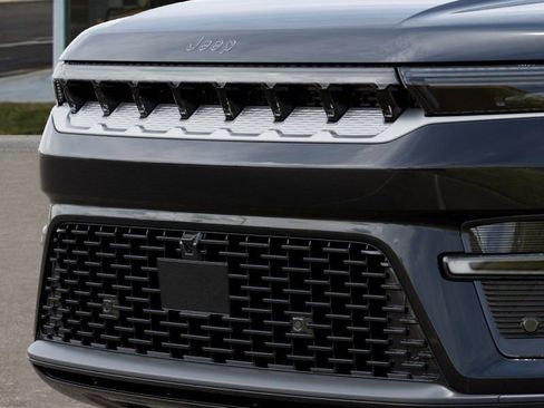 New 2026 Jeep Grand Wagoneer 4WD w/ Premium Group I image 11