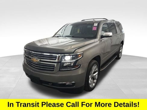 Used 2017 Chevrolet Suburban Premier AWD/4WD image 2