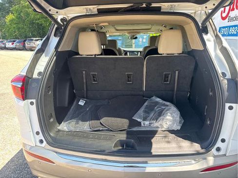 Used 2021 Buick Enclave Essence w/ Sound and Sites Package FWD image 38