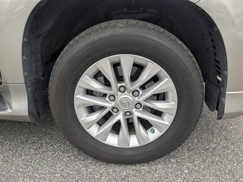 Used 2022 Lexus GX 460 Premium w/ Premium Package image 11