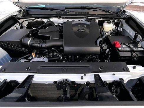 Used 2023 Toyota Tacoma TRD Off-Road image 28