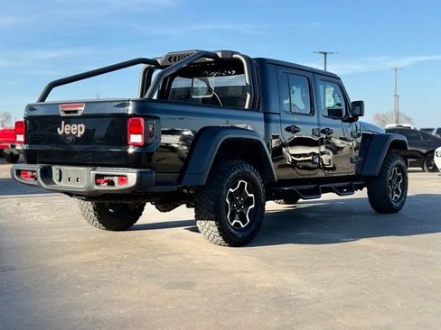 Used 2023 Jeep Gladiator Rubicon w/ Cold Weather Group image 2