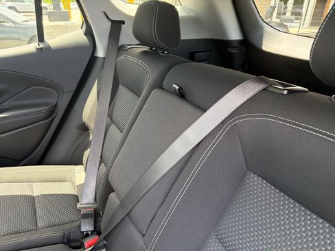 Used 2022 GMC Terrain SLE w/ Driver Convenience Package FWD image 25