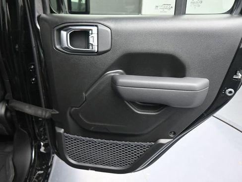 New 2026 Jeep Gladiator Sport image 31