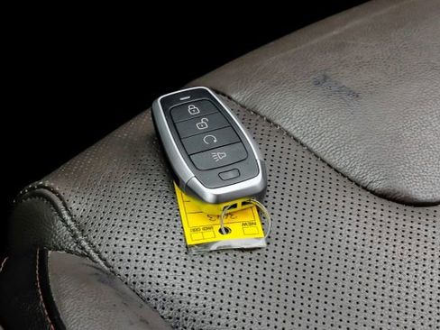 Used 2019 Hyundai Santa Fe Limited w/ Cargo Package image 65