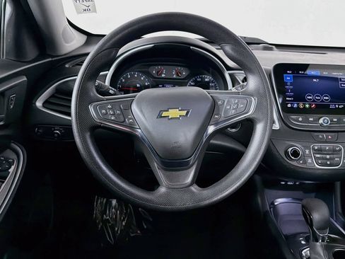 Used 2024 Chevrolet Malibu LT FWD image 11