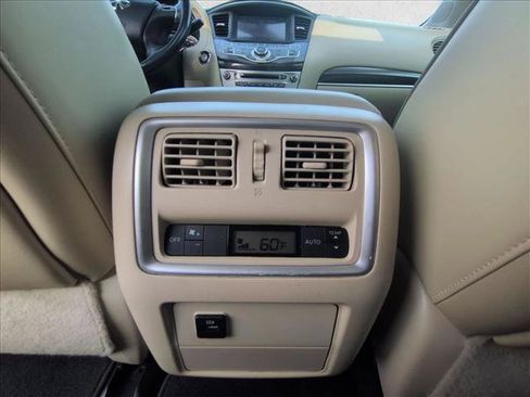 Used 2019 INFINITI QX60 Luxe w/ Essential Package FWD image 17