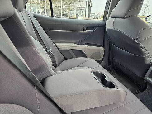 Used 2024 Toyota Camry LE w/ Convenience Package image 19