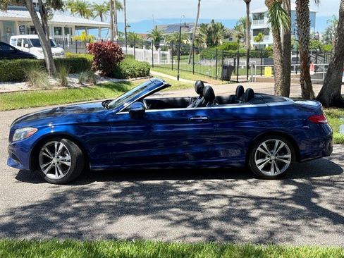 Used 2017 Mercedes-Benz C 300 Cabriolet image 2