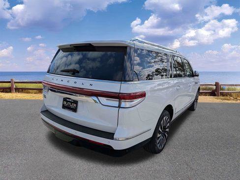 Used 2024 Lincoln Navigator L Black Label image 8