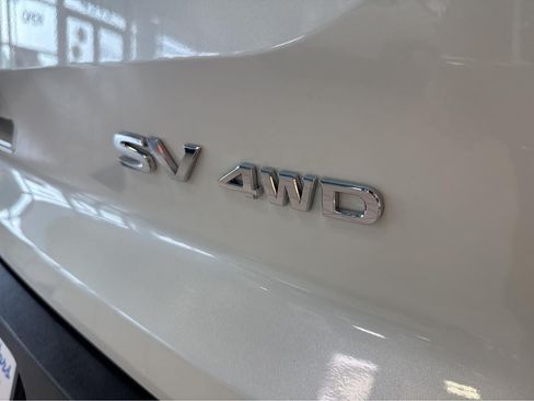 Used 2024 Nissan Pathfinder SV AWD/4WD image 41