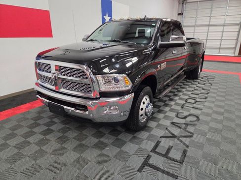 Used 2018 RAM 3500 Laramie w/ Convenience Group image 3